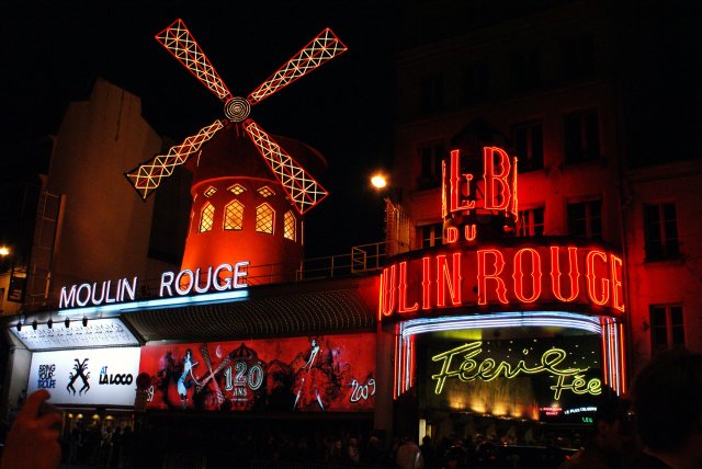 Le Moulin Rouge de nuit